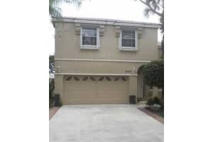 8767 NW 6th St, Coral Springs, FL 33071, Sold 08/23/19