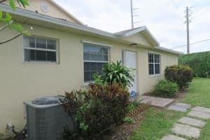 201 Maplewood Dr, Greenacres, FL 33415, Sold 04/30/19