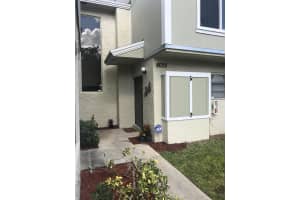 8035 Lagos De Campo Blvd j3, Tamarac, FL 33321, Sold 05/29/19