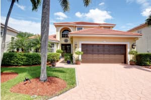 21 Lawrence Lake Dr, Boynton Beach, FL 33436, Sold 05/13/19