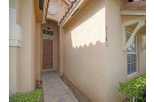 MLS# R10519043, Vero Beach, Florida 32967