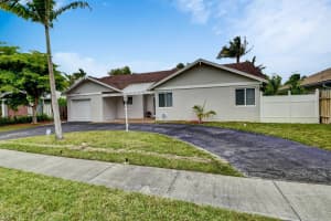 9713 Carousel Cir N, Boca Raton, FL 33434, Sold 06/17/19