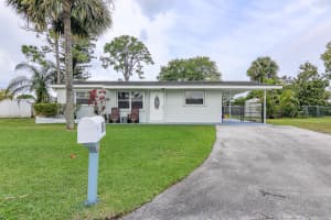 697 Snead Cir, West Palm Beach, FL 33413, Sold 06/03/19