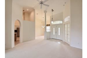 MLS# R10519976, Vero Beach, Florida 32960
