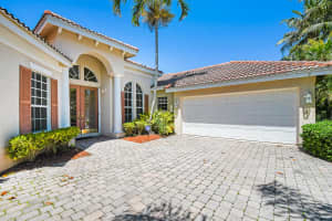 8402 SE Sanctuary Dr, Hobe Sound, FL 33455, Sold 03/09/20