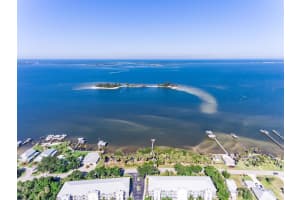 13530 Mystic Dr, Sebastian, FL 32958, Sold 12/04/19