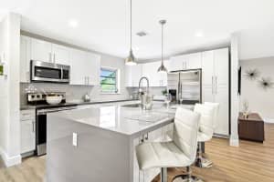 301 34th St, West Palm Beach, FL 33407, Sold 06/05/19