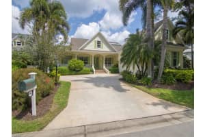 898 Carolina Cir SW, Vero Beach, FL 32962, Sold 09/13/19