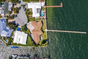 220 Shore Dr, West Palm Beach, FL 33404, Sold 01/10/20