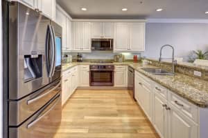 1043 W Heritage Club Cir, Delray Beach, FL 33483, Sold 06/14/19