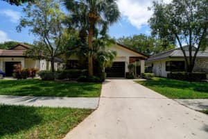 4840 Boxwood Cir, Boynton Beach, FL 33436, Sold 07/01/19