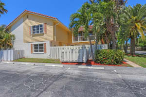 256 Seabreeze Cir, Jupiter, FL 33477, Sold 05/31/19