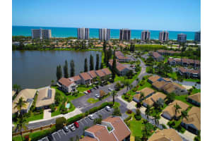 3217 S Lakeview Cir, Fort Pierce, FL 34949, Sold 04/10/20