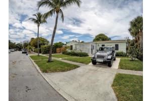 241 Lakeland Dr, West Palm Beach, FL 33405, Sold 07/30/19