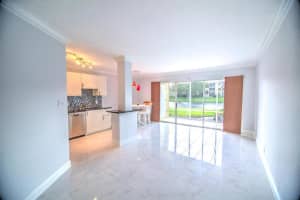 1252 The Pointe Dr, West Palm Beach, FL 33409, Sold 03/30/20