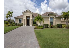 425 Stoney Brook Farm Ct, Vero Beach, FL 32968, Sold 07/31/19
