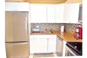 632 Snug Harbor Dr APT D14, Boynton Beach, FL 33435, Sold 10/28/19