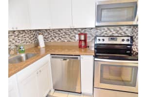632 Snug Harbor Dr APT D14, Boynton Beach, FL 33435, Sold 10/28/19