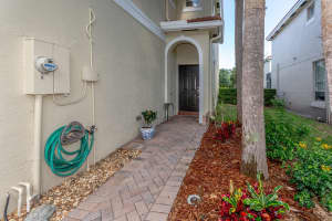 9132 Villa Palma Ln, West Palm Beach, FL 33418, Sold 05/21/19