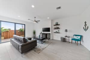 3205 Santa Catalina Pl, Greenacres, FL 33467, Sold 05/29/19