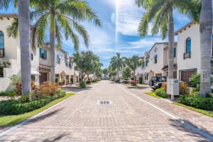 120 Via Villagio, Hypoluxo, FL 33462, Sold 06/17/19