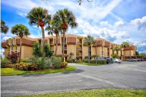 5350 Woodland Lakes Dr, Palm Beach Gardens, FL 33418, Sold 07/03/19