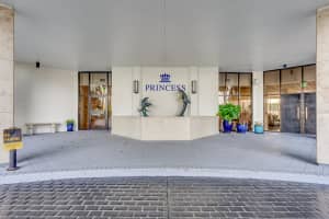 9650 S Ocean Dr, Jensen Beach, FL 34957, Sold 07/19/19