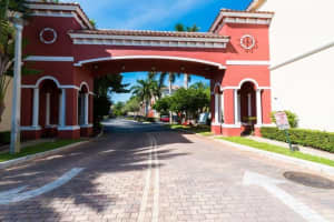 521 Bayfront Dr, Boynton Beach, FL 33435, Sold 07/16/19