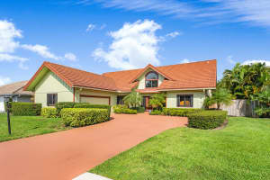 2733 Biarritz Dr, West Palm Beach, FL 33410, Sold 10/04/19