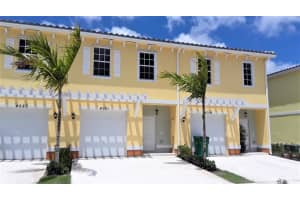 4021 NW 11th St, Lauderhill, FL 33313, Sold 06/02/20