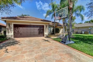 4711 NW 75th St, Pompano Beach, FL 33073, Sold 06/27/19