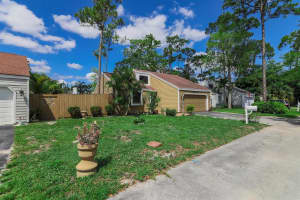 445 Park Forest Way, Wellington, FL 33414, Sold 07/22/19