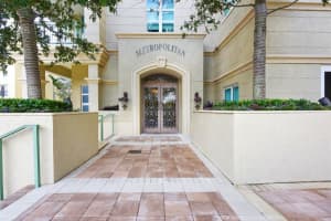 403 S Sapodilla Ave, West Palm Beach, FL 33401, Sold 11/25/19