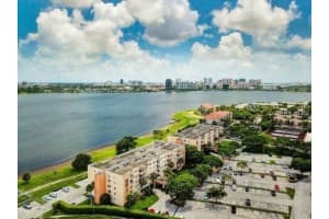 470 Executive Center Dr #5l, West Palm Beach, FL 33401, Sold 07/19/19