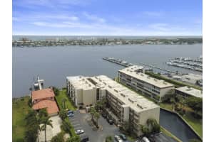 896 N Federal Hwy, Lantana, FL 33462, Sold 06/11/19