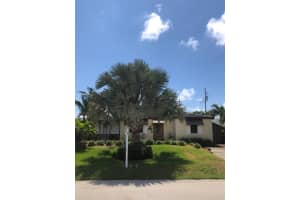 136 NE Olive Way, Boca Raton, FL 33432, Sold 09/16/19