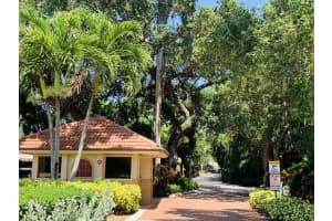 139 N Lakeshore Dr, Hypoluxo, FL 33462, Sold 02/21/20