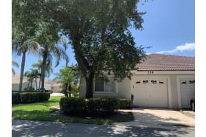 139 N Lakeshore Dr, Hypoluxo, FL 33462, Sold 02/21/20