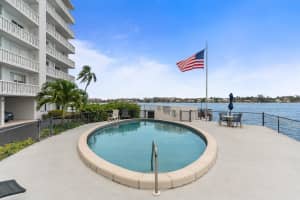 231 E Lantana Rd, Lantana, FL 33462, Sold 11/15/19