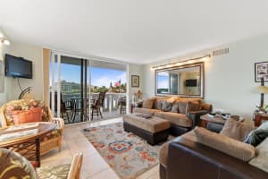 231 E Lantana Rd, Lantana, FL 33462, Sold 11/15/19