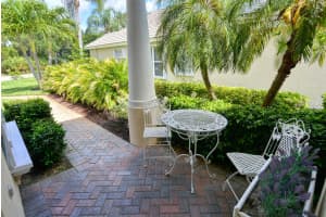 12175 SE Banner Lake Cir, Hobe Sound, FL 33455, Sold 08/30/19