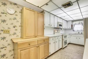 106 Periwinkle Dr, Hypoluxo, FL 33462, Sold 10/08/19