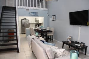 Lake Colony, 4008 Palm Bay Cir, West Palm Beach, FL 33406, Sold 07/03/19