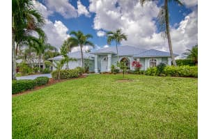 2126 SW Gull Harbor Ln, Palm City, FL 34990, Sold 07/01/19