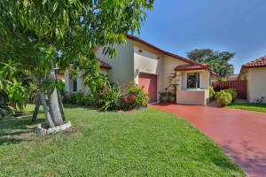 11341 SW 8th Pl, Pembroke Pines, FL 33025, Sold 08/29/19