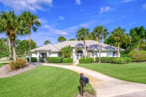 5499 SW Landing Creek Dr, Palm City, FL 34990, Sold 07/18/19