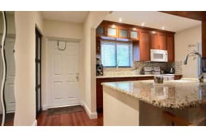 110 NW 70th St, Boca Raton, FL 33487, Sold 07/08/19
