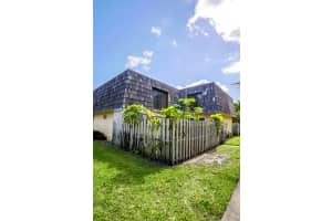 2352 Waterside Dr, Lake Worth, FL 33461, Sold 09/18/19