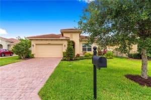 8072 SW Marin Dr, Stuart, FL 34997, Sold 09/05/19