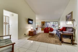 4883 Boxwood Cir, Boynton Beach, FL 33436, Sold 08/30/19